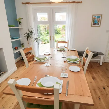 بيت للعطل Driftwood House